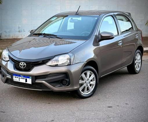 TOYOTA ETIOS 1.5 X PLUS 16V FLEX 4P AUTOMÁTICO TOYOTA ETIOS 1.5 X PLUS 16V FLEX 4P AUTOMÁTICO